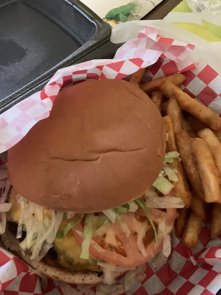 Cheeseburger with Fries